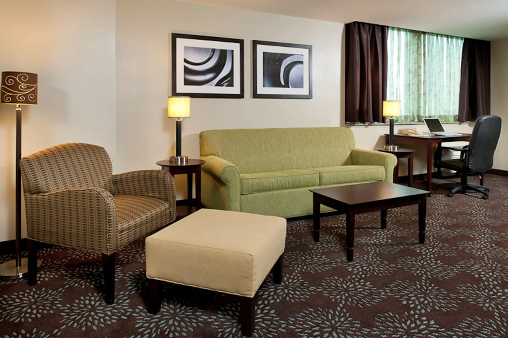 Holiday Inn Express & Suites Pittsburgh West - Greentree by IHG