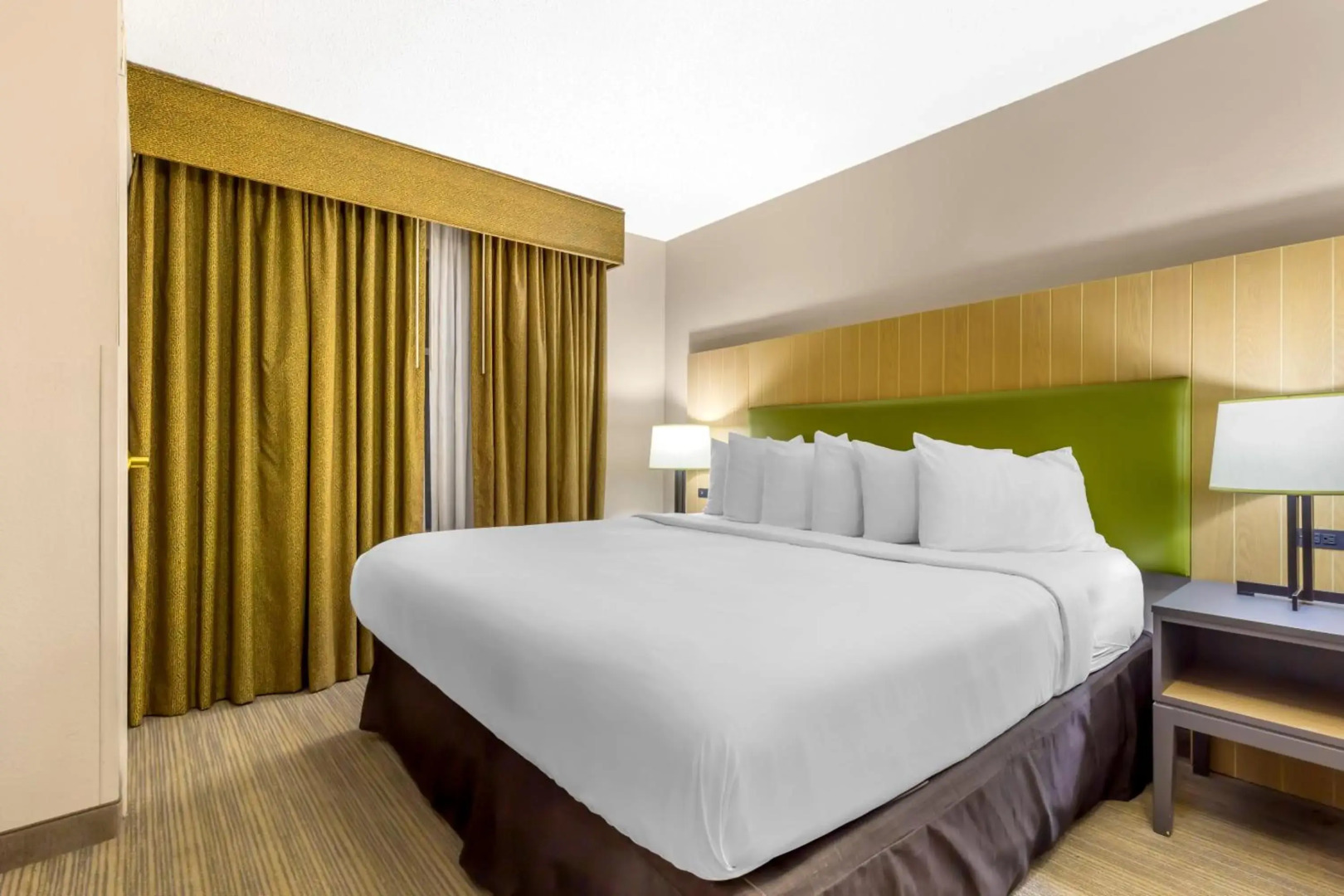 Country Inn & Suites by Radisson, Newport News South, VA