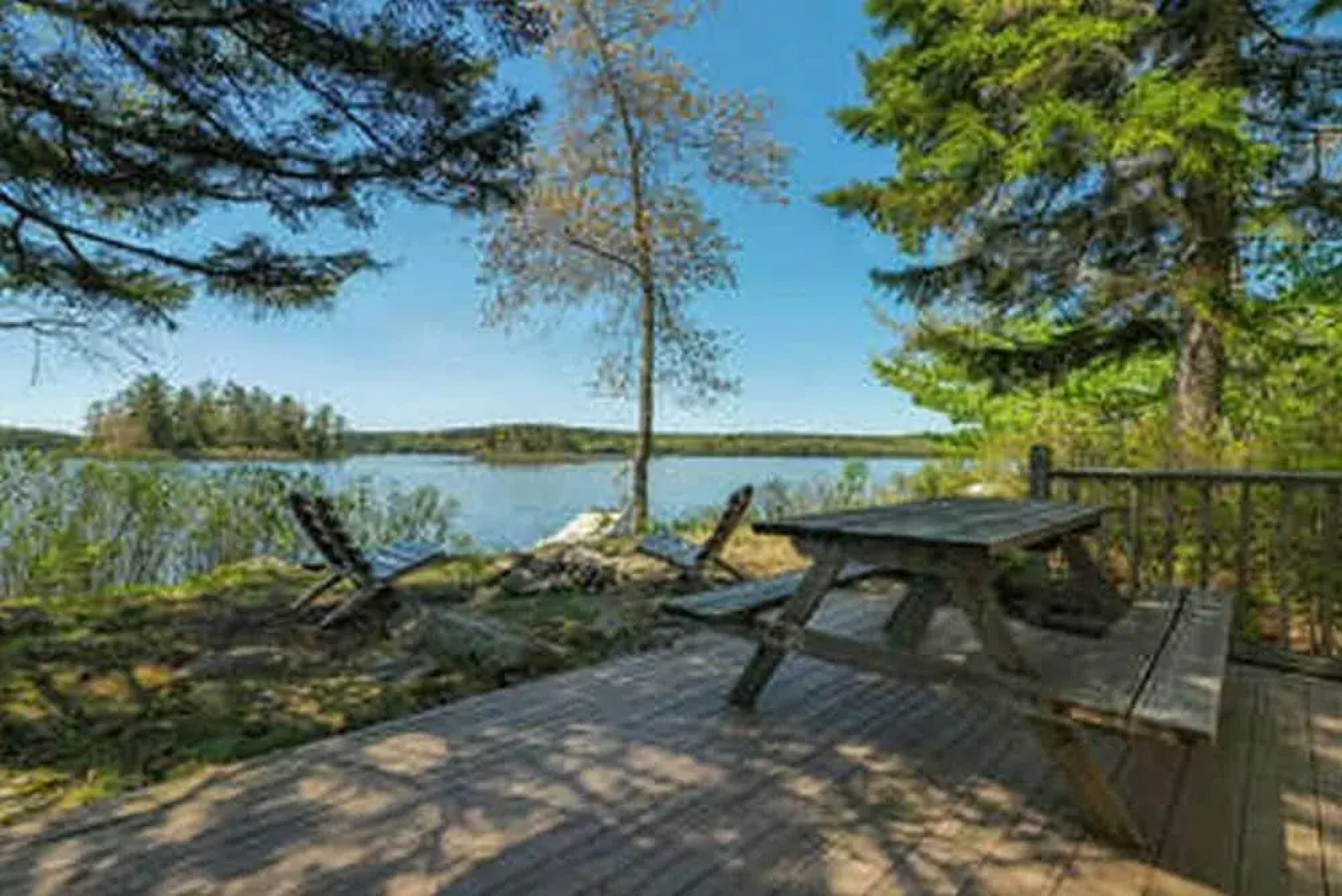 Living the Lake Dream by Pack and Relax