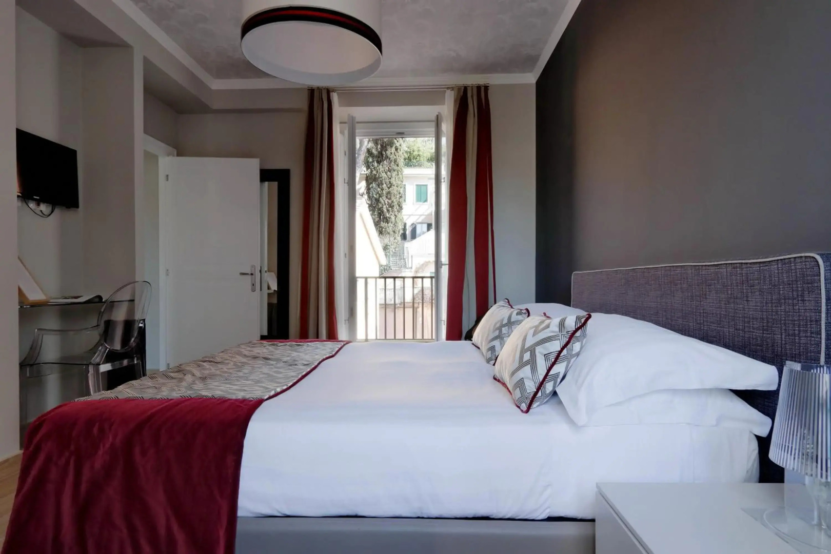 Piazzetta Margutta - My Extra Home