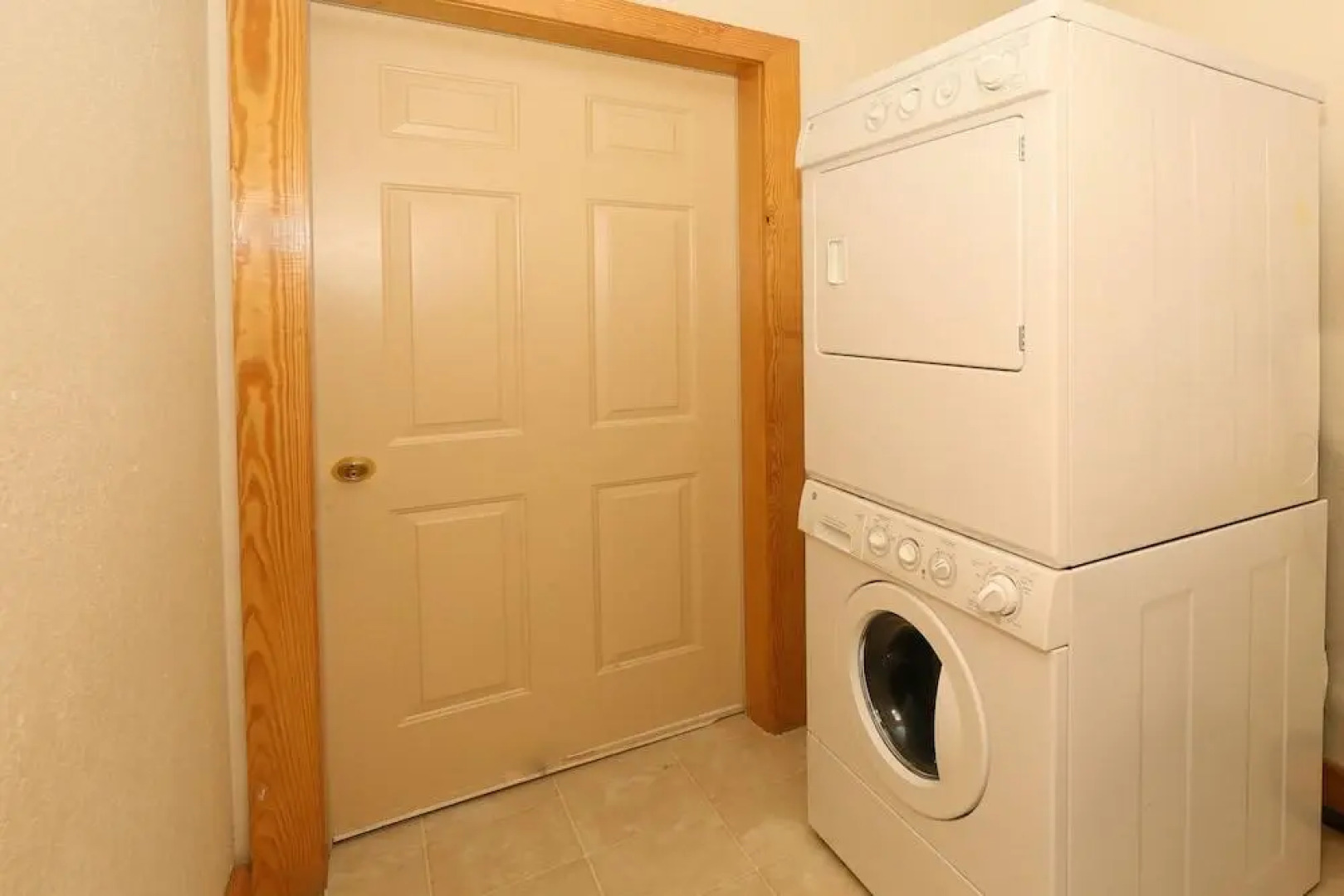 Poplar Point Condo Unit 12D - Two Bedroom Condo