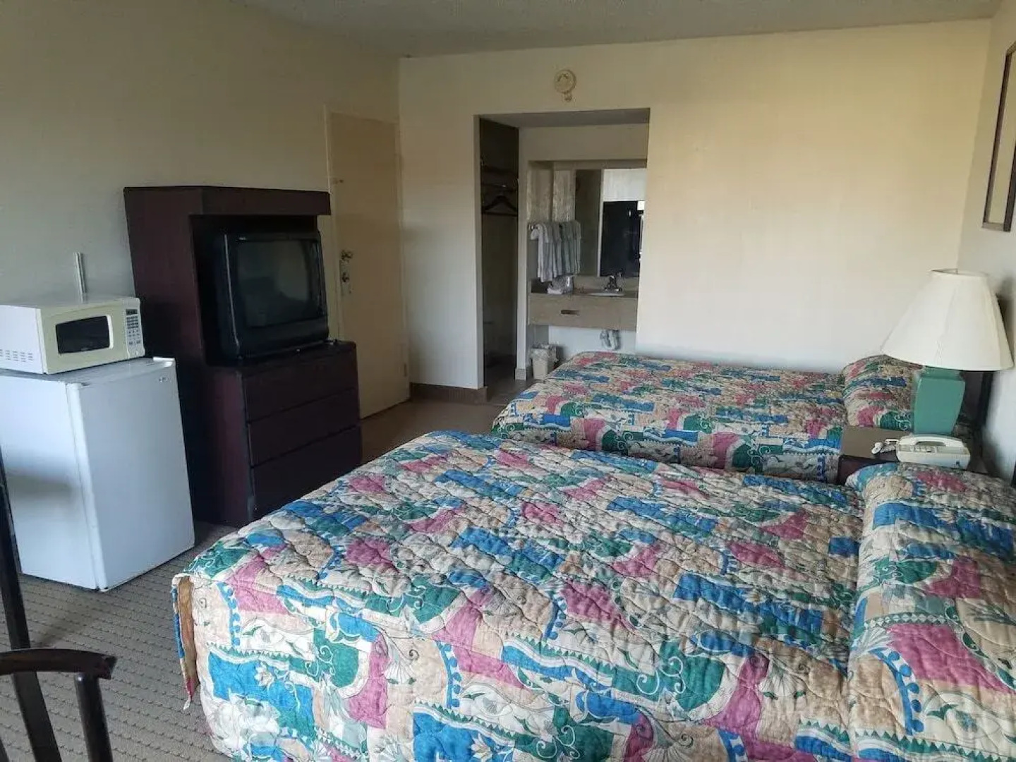 Econo Lodge Skippers