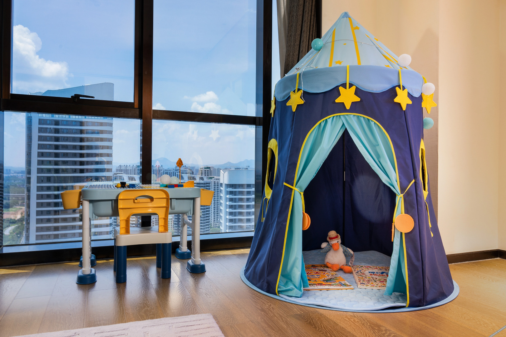 Wellton Royal Garden Hotel