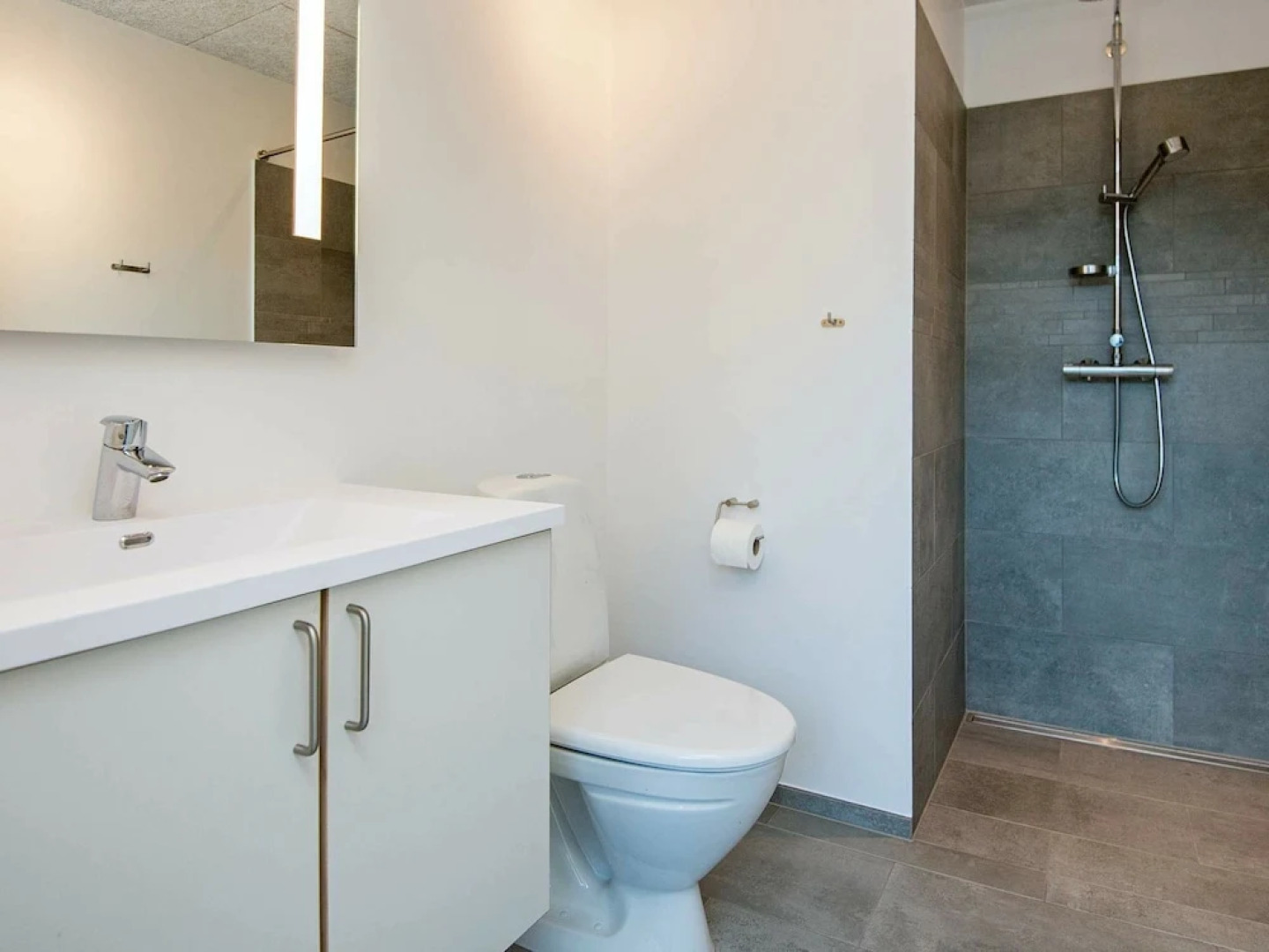 Modern Holiday Home in Glesborg With Swimming Pool