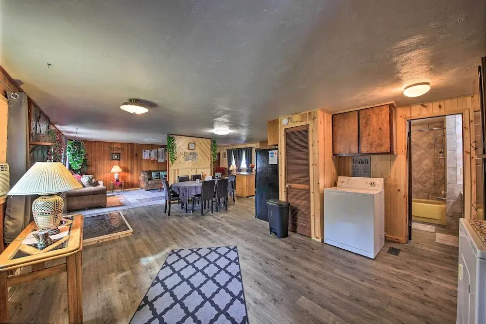 Woodsy Riverfront Retreat in Trout Creek Montana!