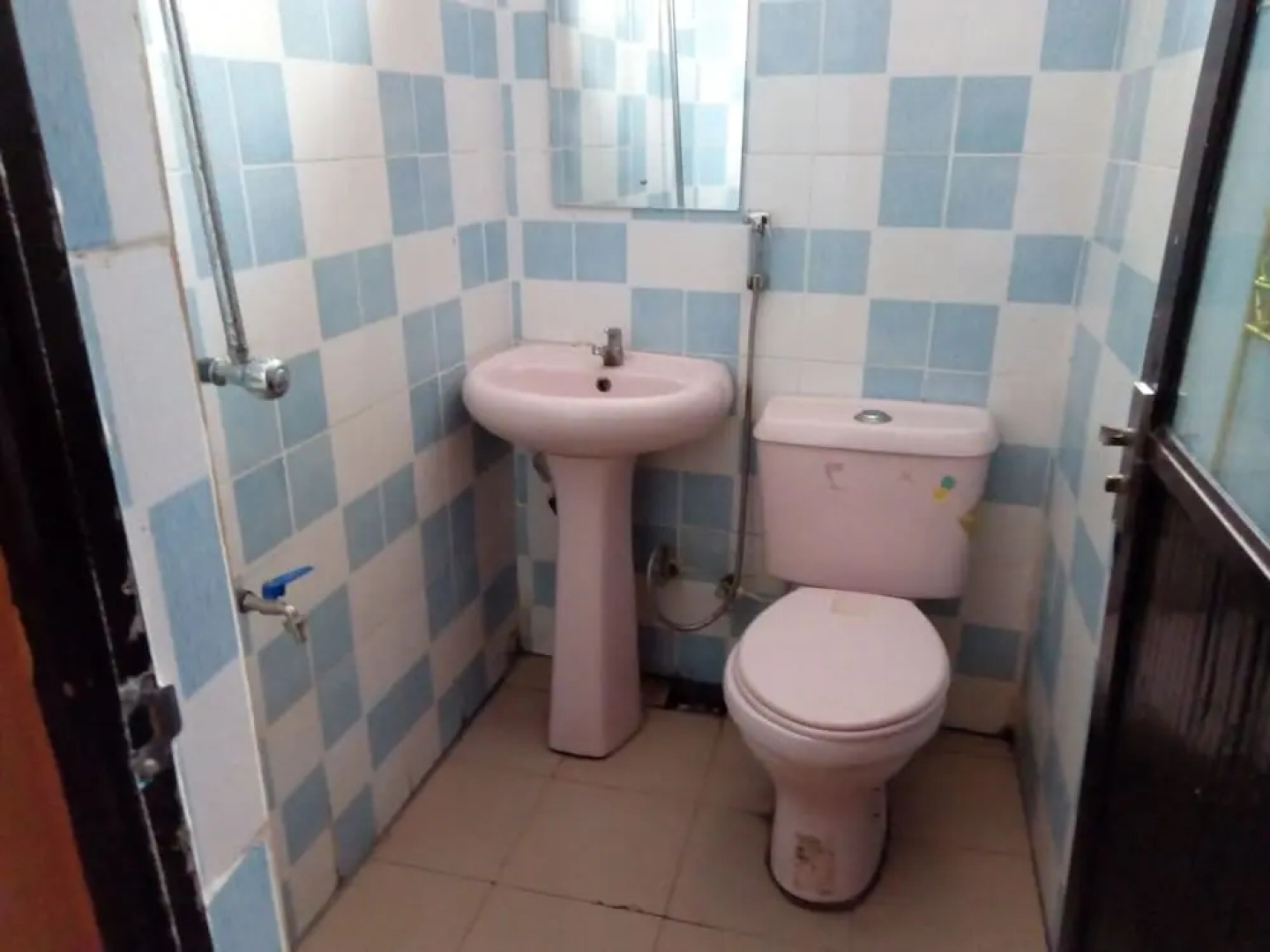 Gen-Preston Hotel & Suites