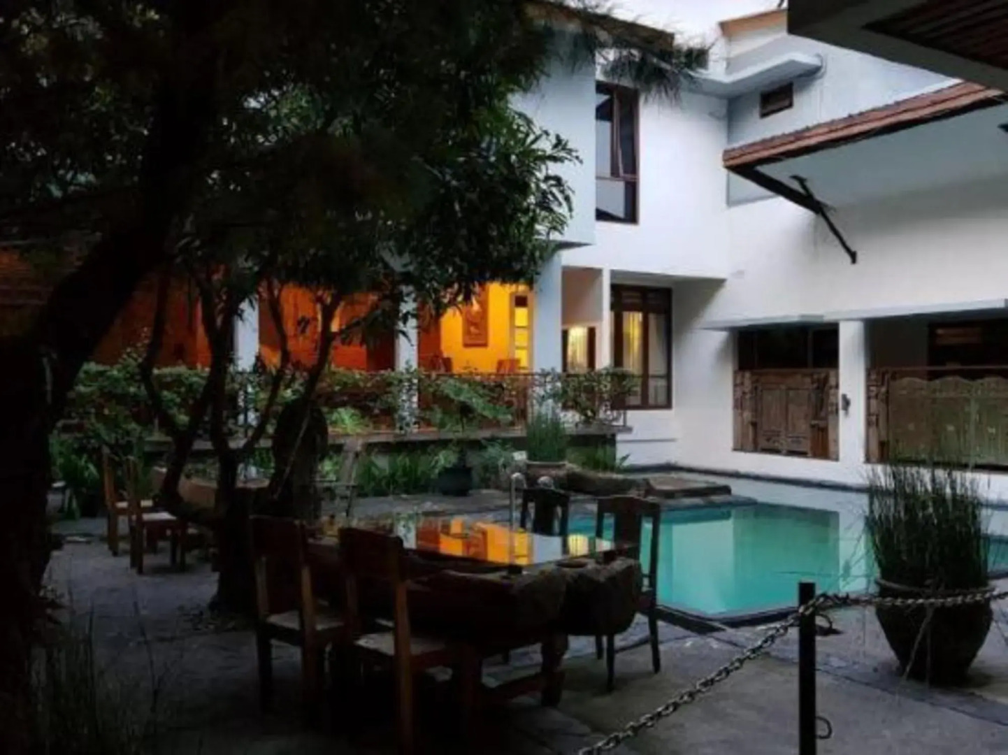 OYO 171 Lotus Art Garden Hotel