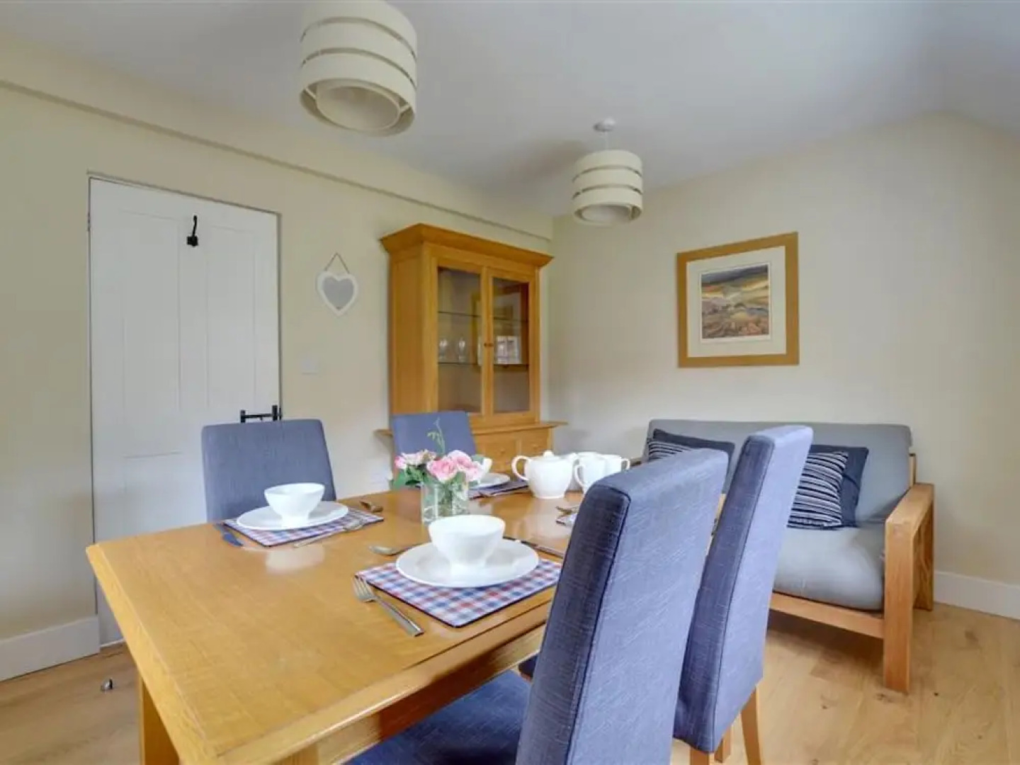 Gorgeous Holiday Home Overlooking the Spacious County of Weald of Kent