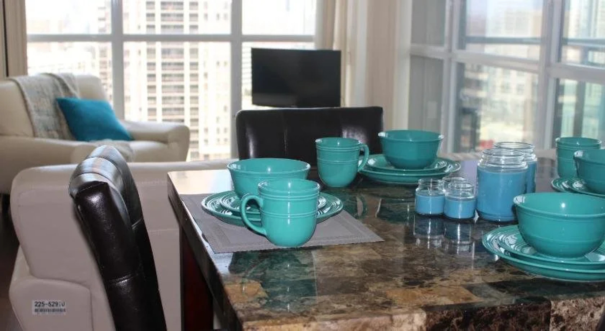 Deluxe Corner Suite - By Elite Suites