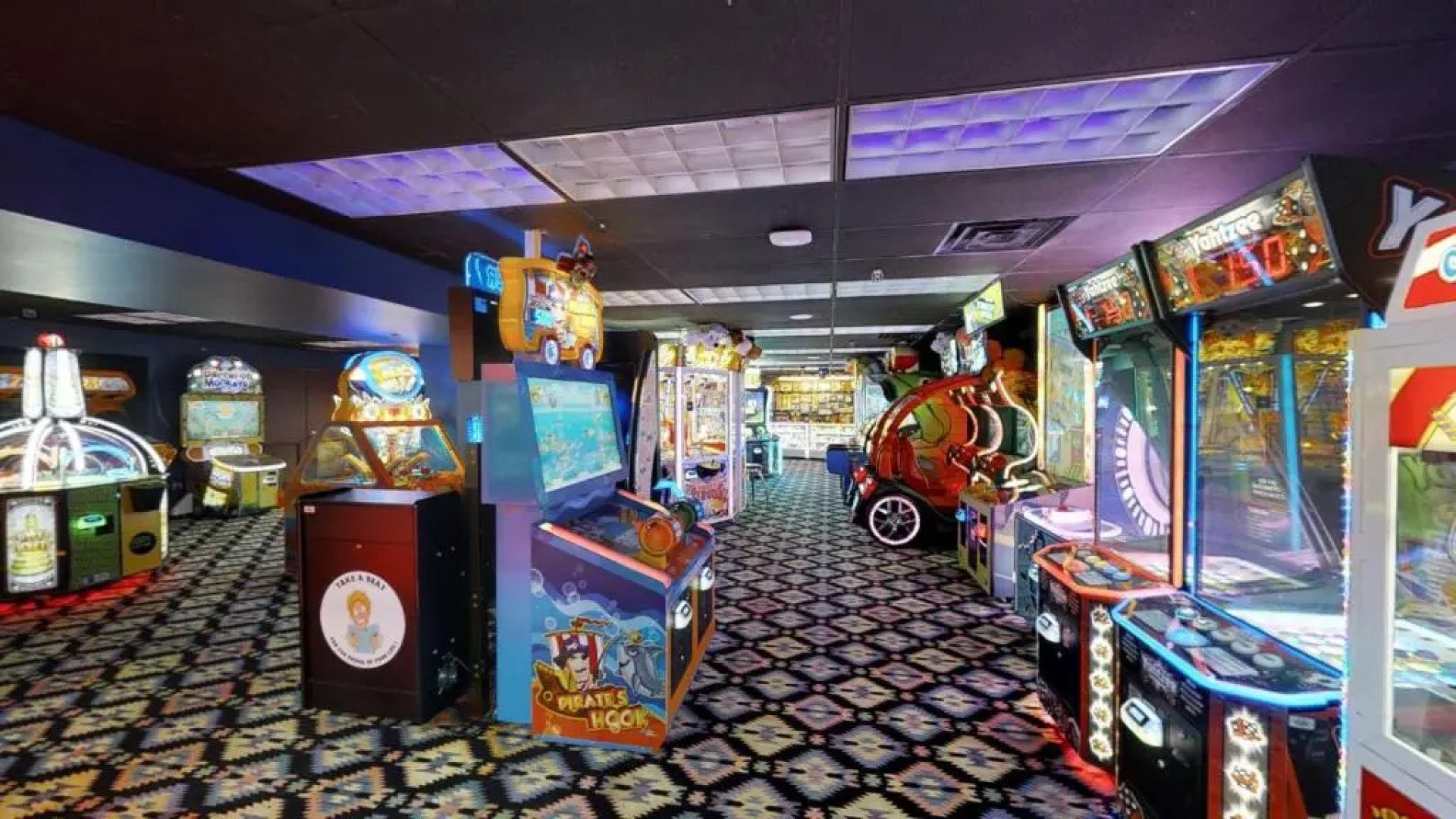 Six Flags Great Escape Lodge & Indoor Waterpark