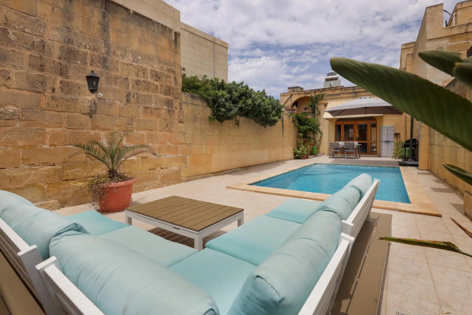 Superb Maltese Farmhouse with Private Pool