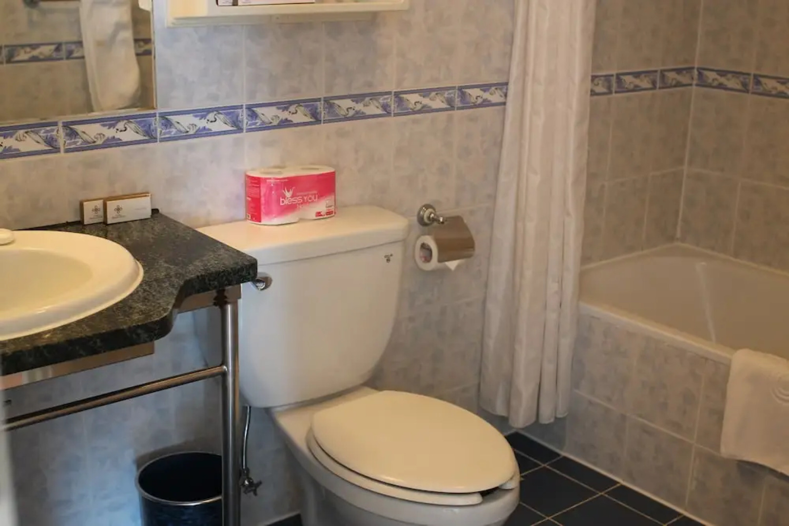 Daeha Serviced Apartment