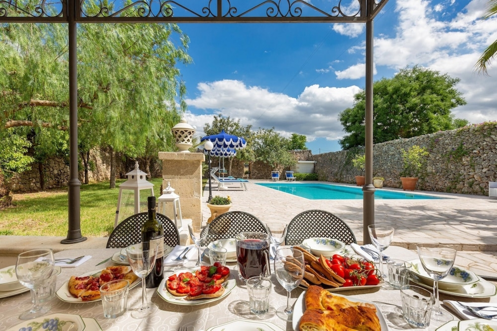 1966 Villa Medici Alla Macchia by Perle di Puglia