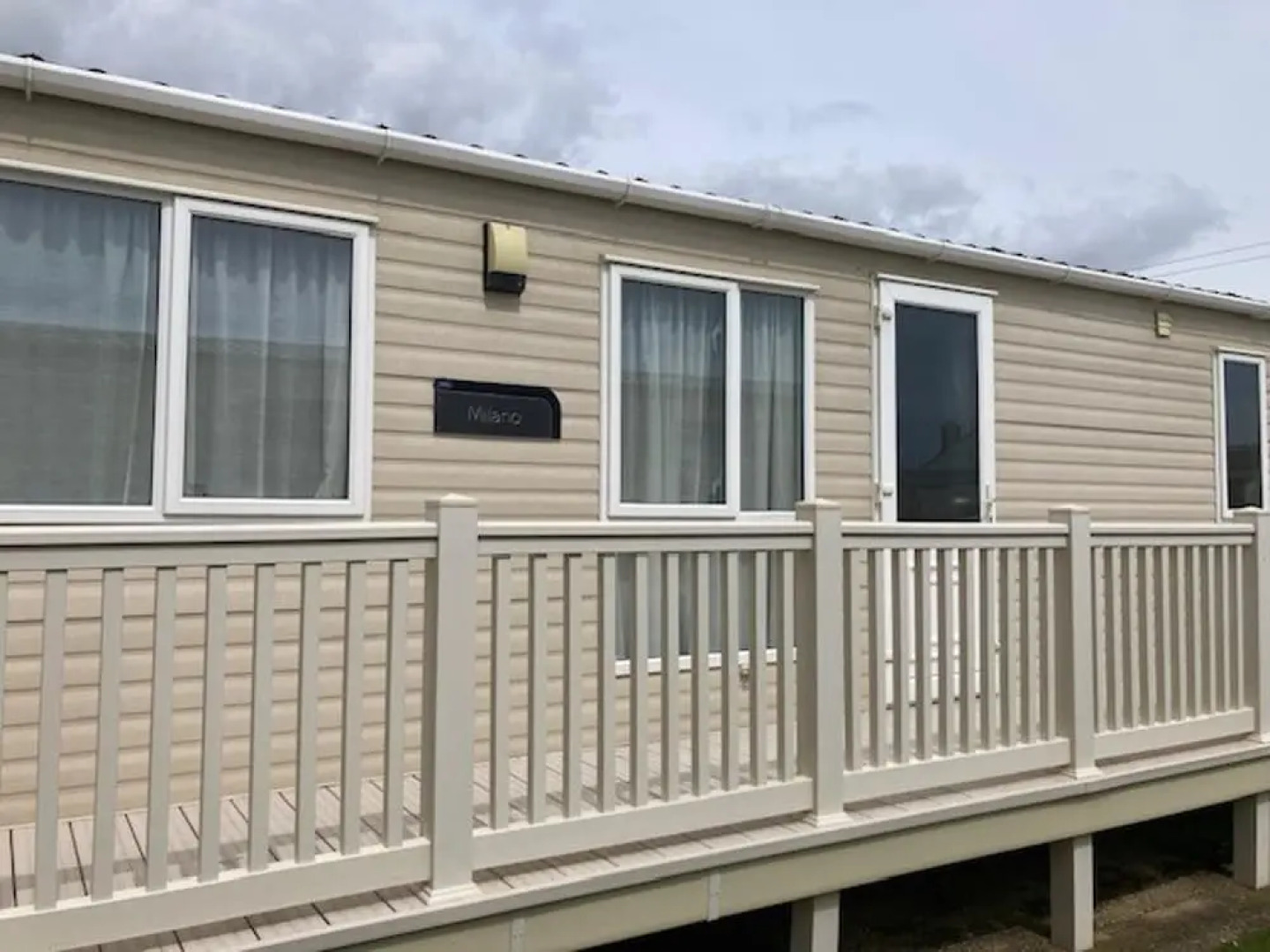 Stunning Seaside Lodge Nr New Forest 2 bed