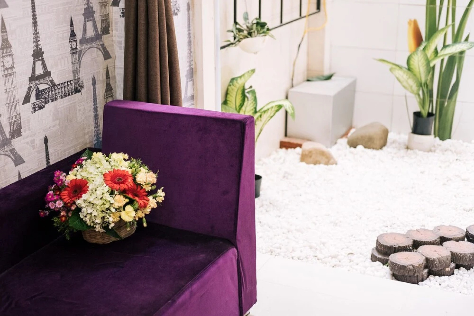 White Hotel - Hostel