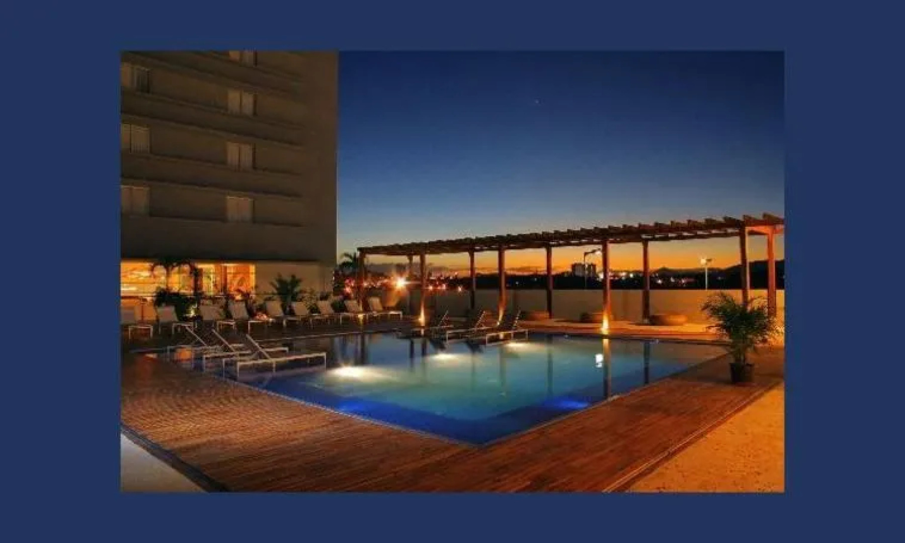 Hotel Trinitarias Suites