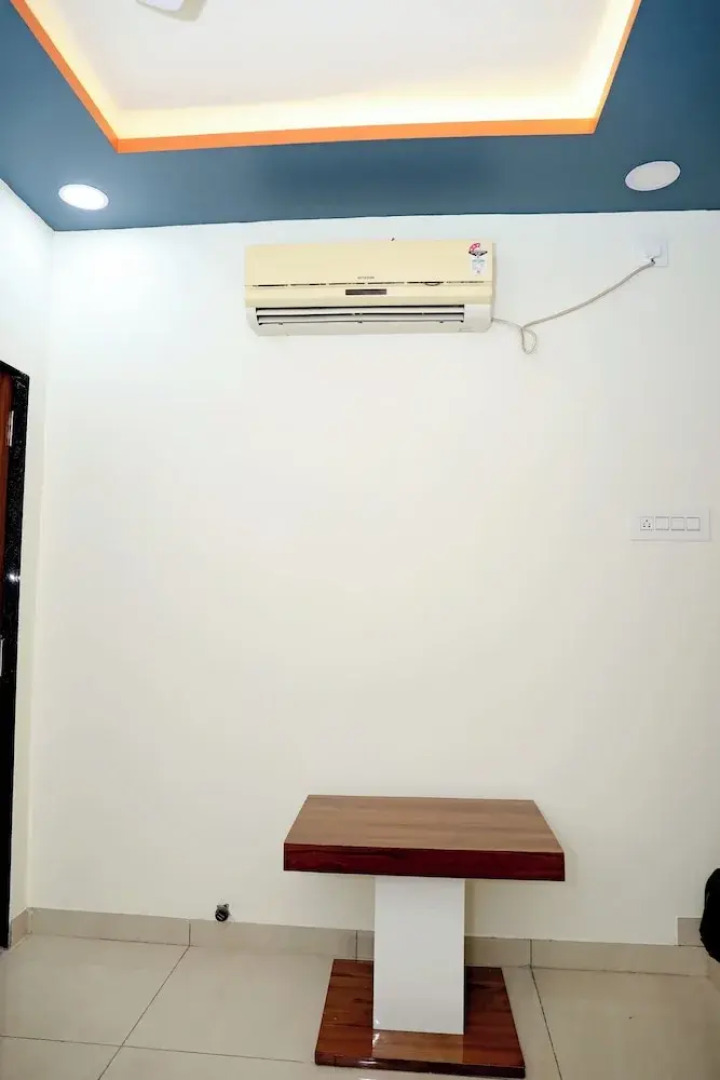 Radhe Krishna Hotel and Restaurant