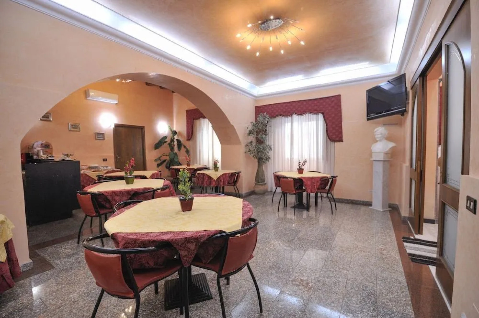 Hotel Piccolo di Corduneanu Aurora