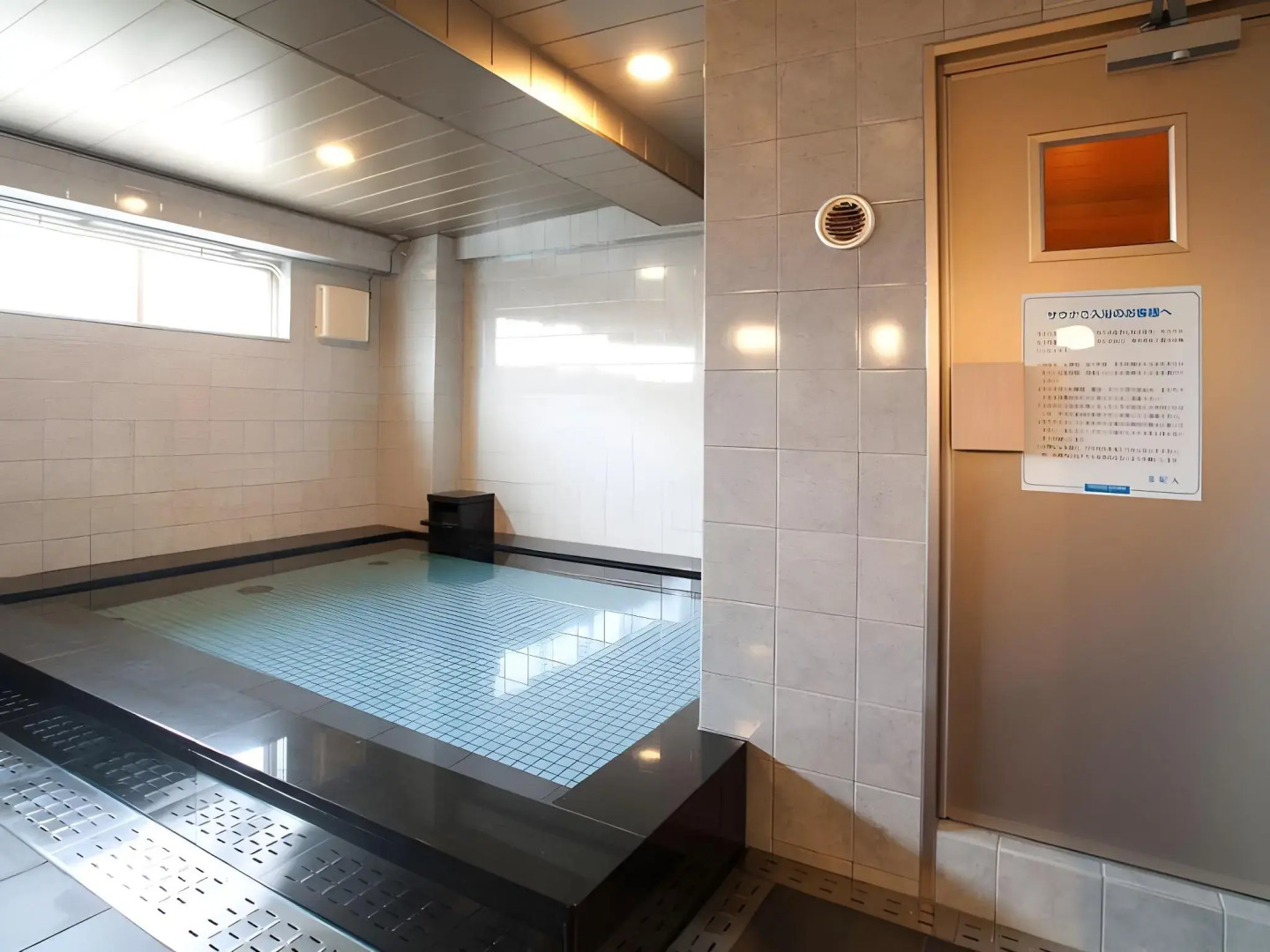 Az Inn Higashiomi Notogawa Ekimae