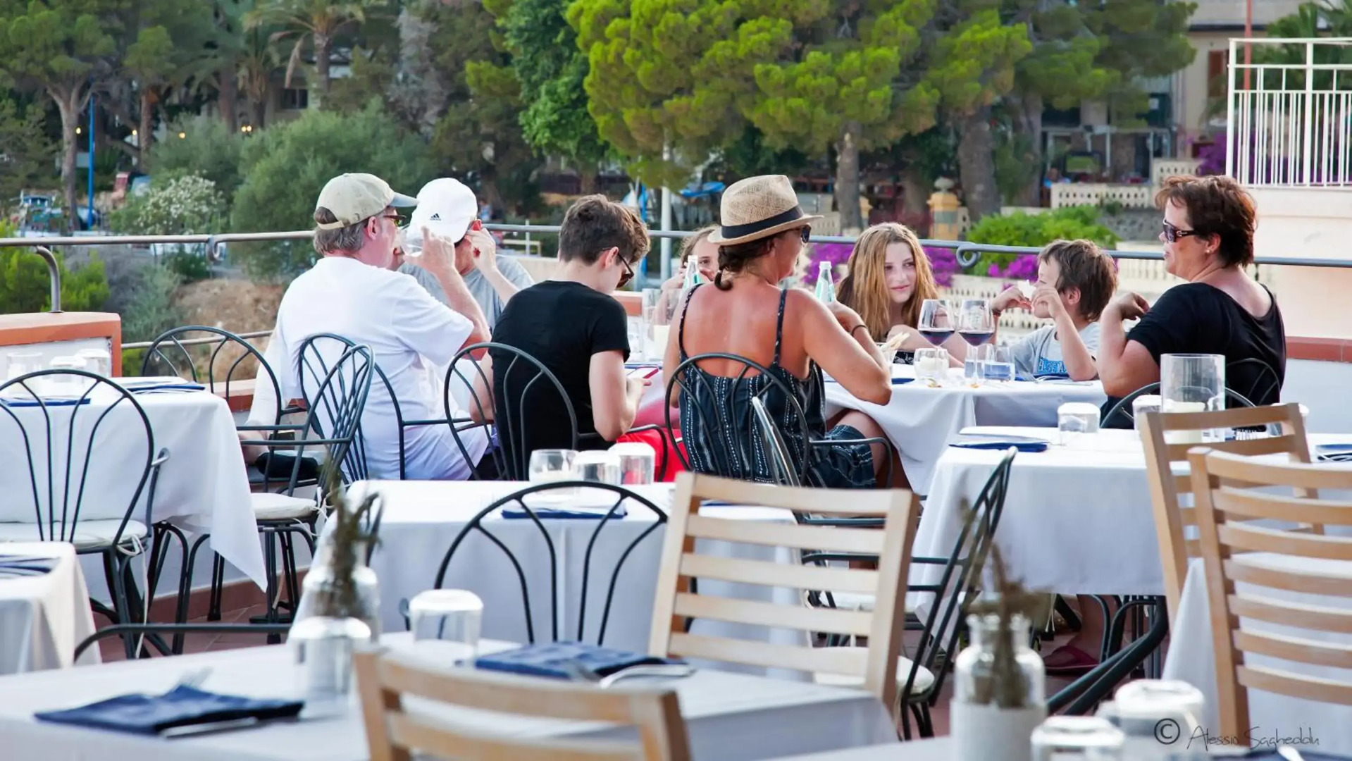 Bue Marino Hotel & Rooftop Bar