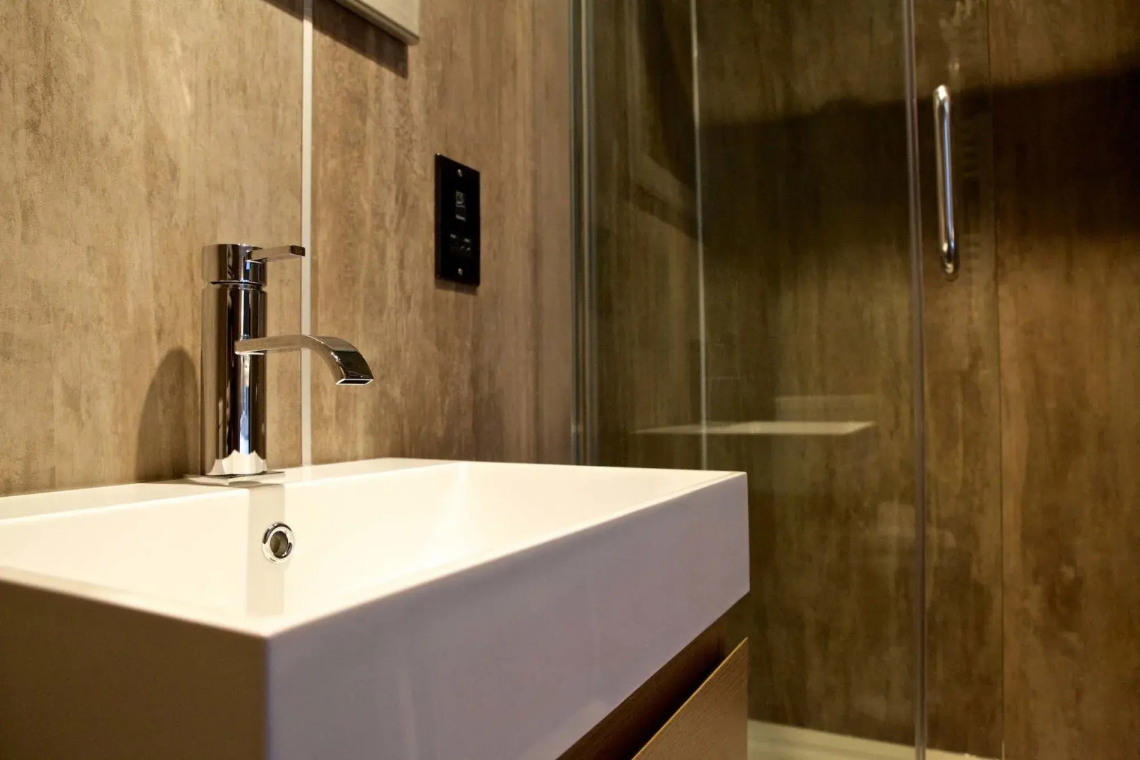 The Tower Gastro Pub & Apartments