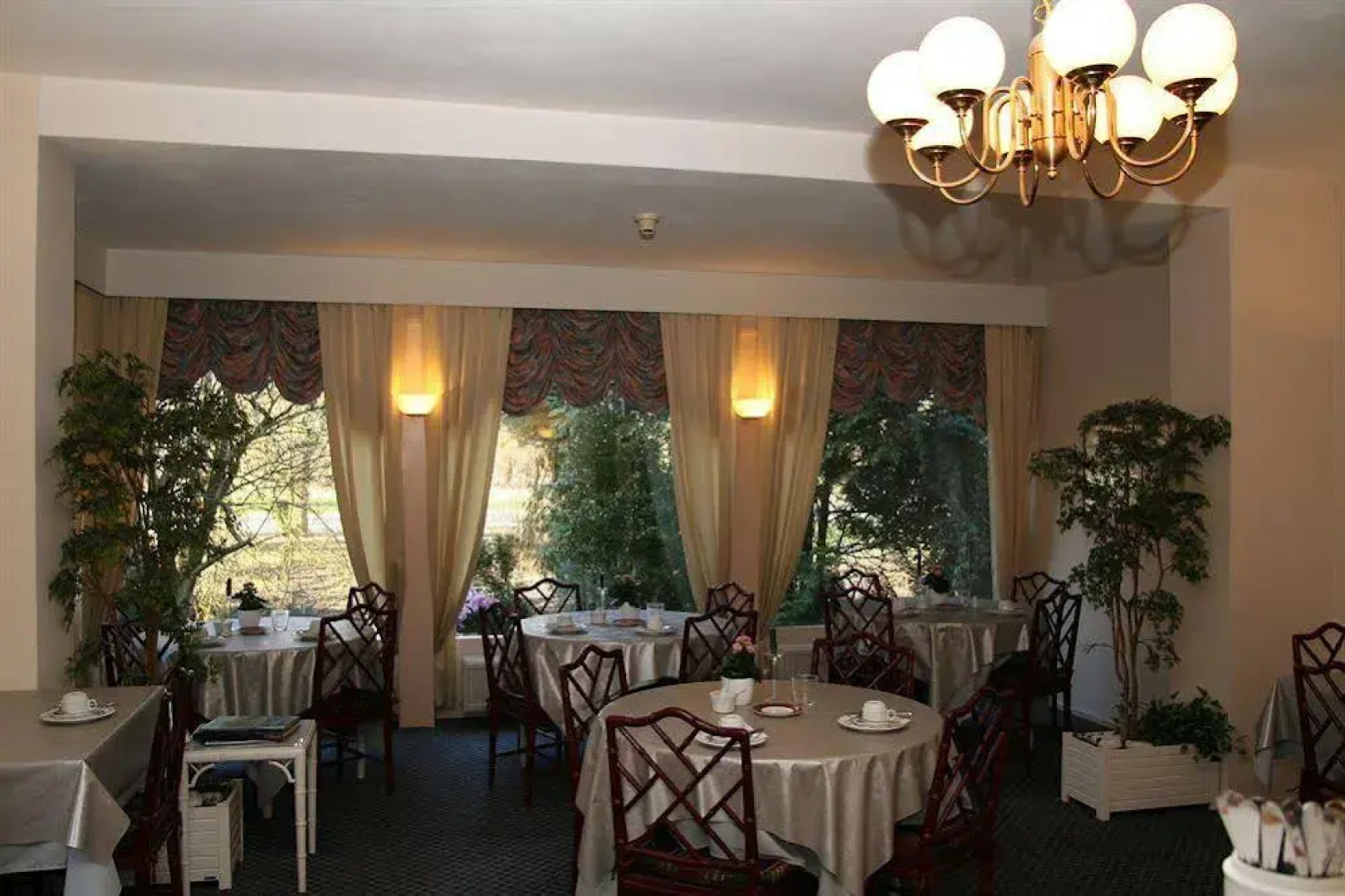 Borgmann Villa Hotel