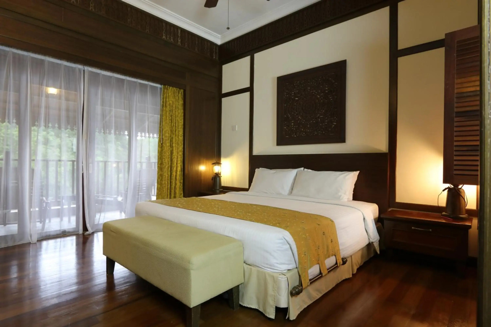 Bukit Merah Laketown Resort