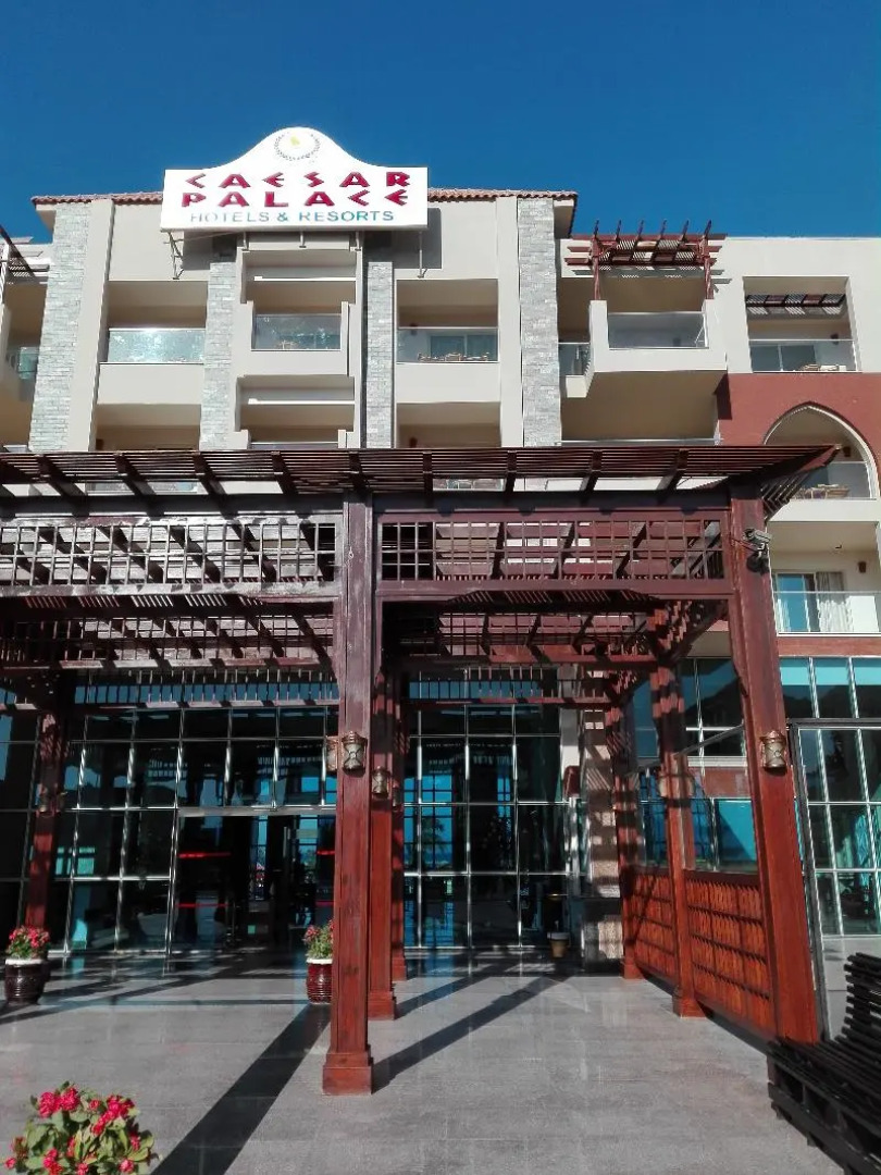 Hawaii Caesar palace Hotel & Aqua Park