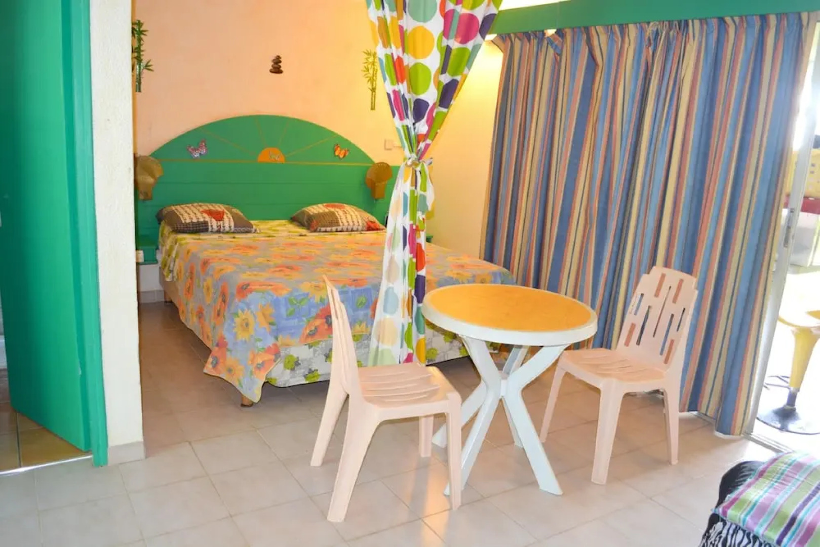 Studio in Sainte Anne, With Wonderful sea View, Furnished Garden and W