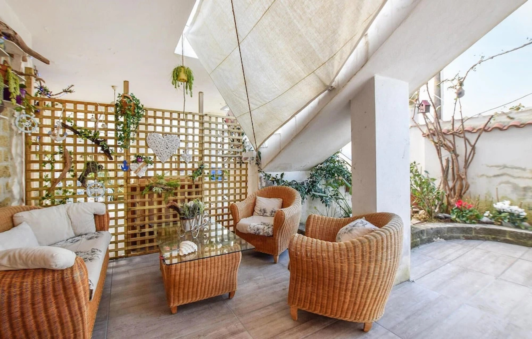 Awesome Apartment in Castel Volturno With Wifi and 2 Bedrooms