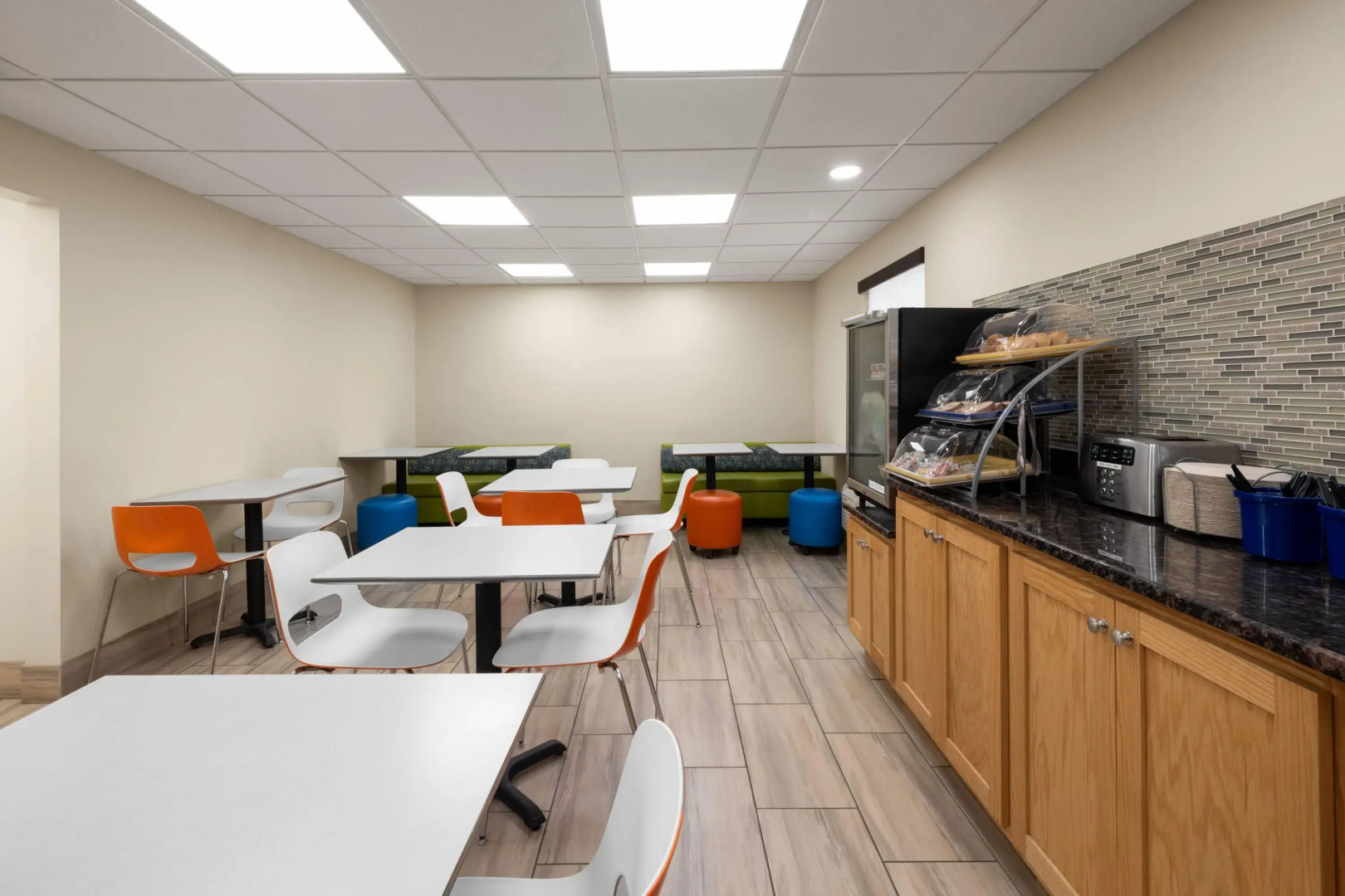 Days Inn by Wyndham Murphy