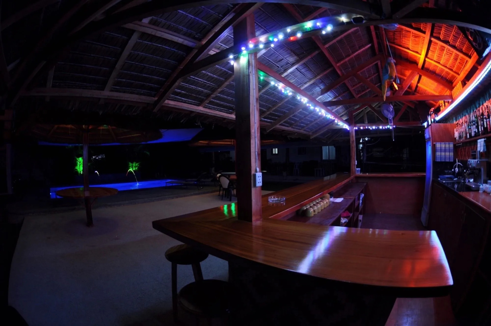 Parrot Resort Moalboal