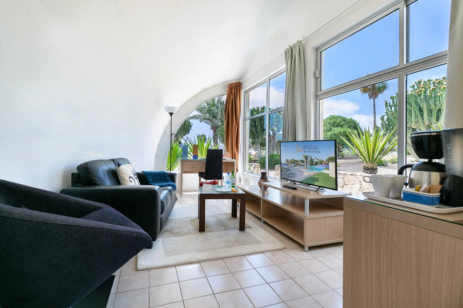 Livvo Risco del Gato Suites Hotel