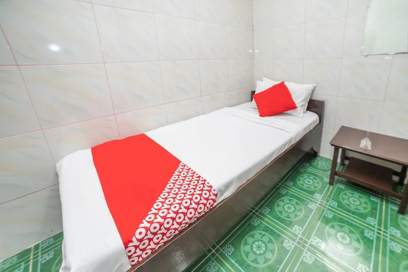 OYO 448 Pvc Pension Haus