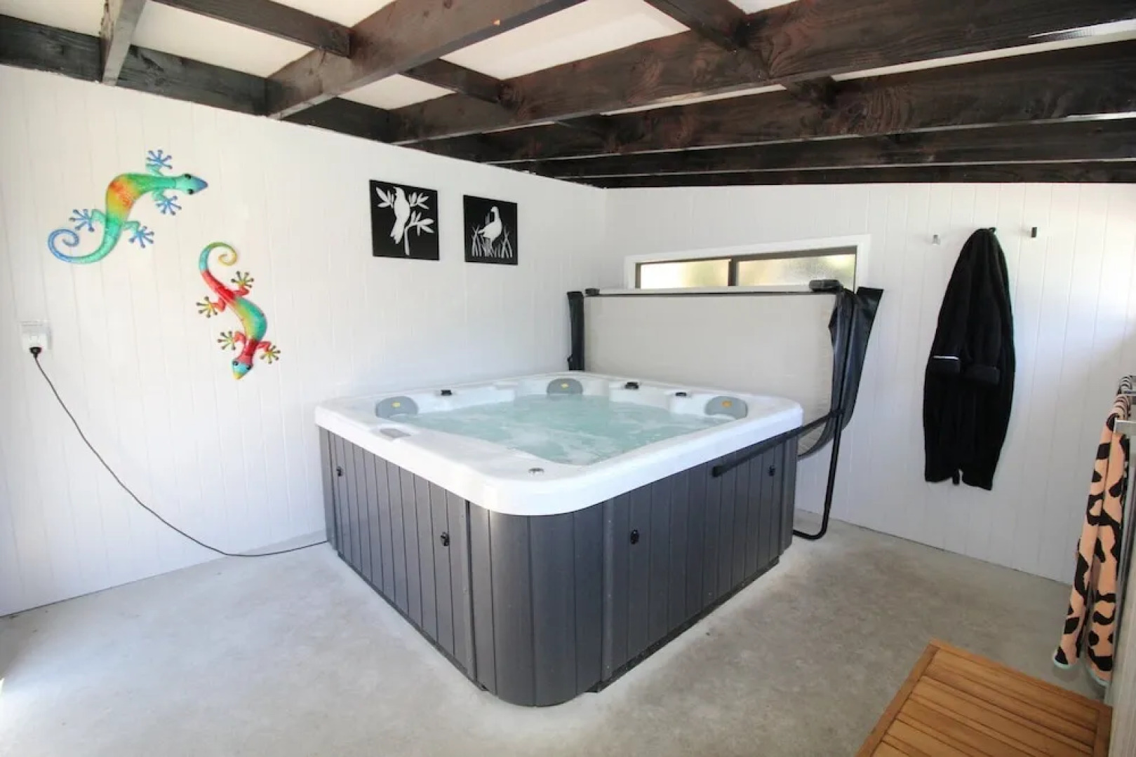 The Highwayman Motel