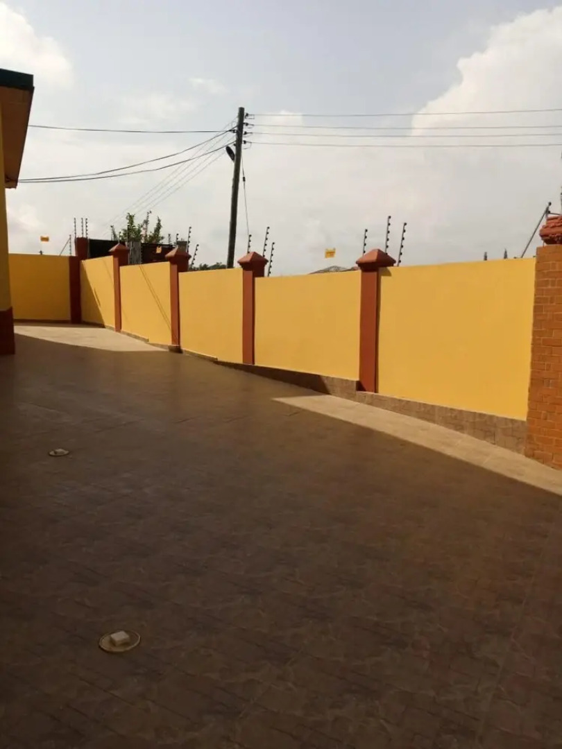 A Cheerful Holiday Home for Families and Friends