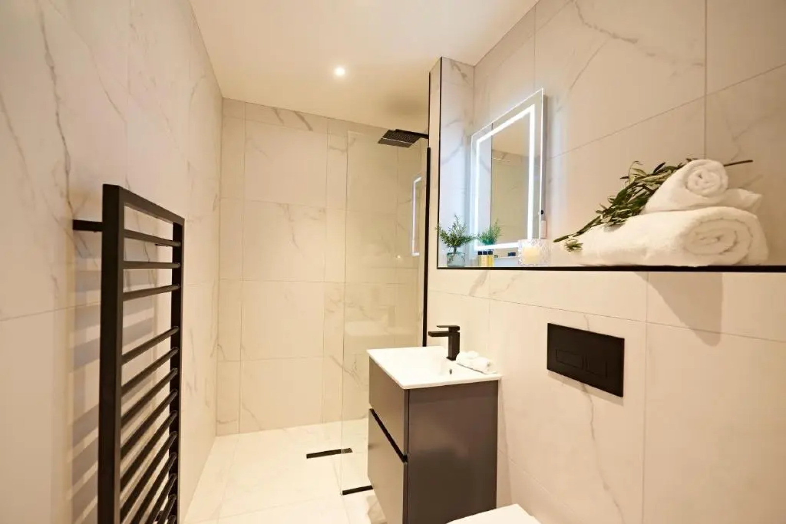 Valentinos Restaurant With Rooms