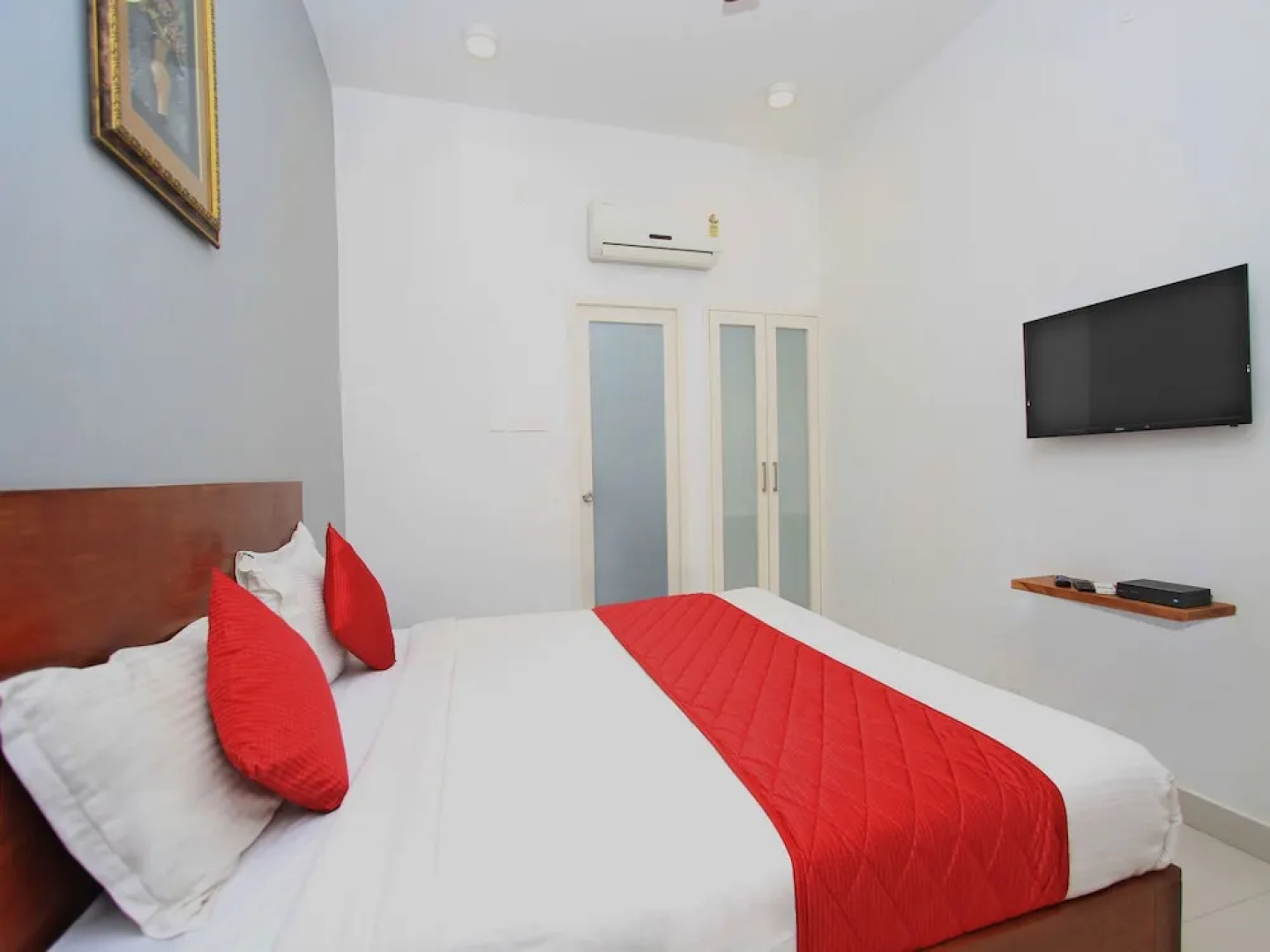 OYO 8229 Marine Drive