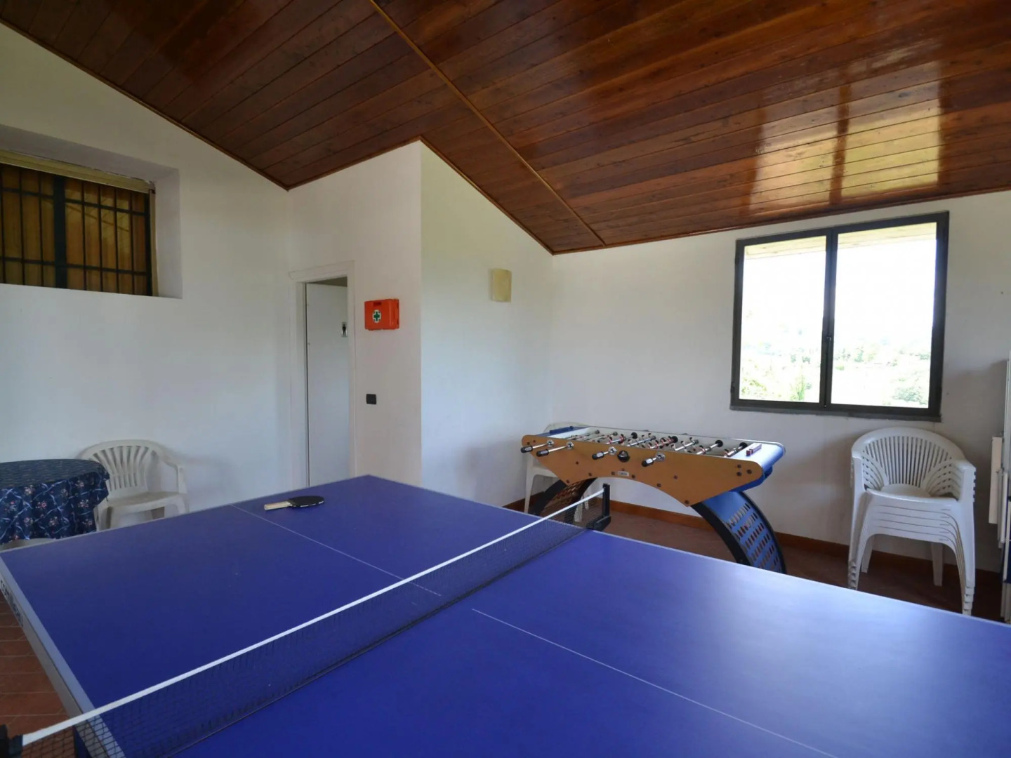 Tuscan Heaven; Vinci and Pistoia