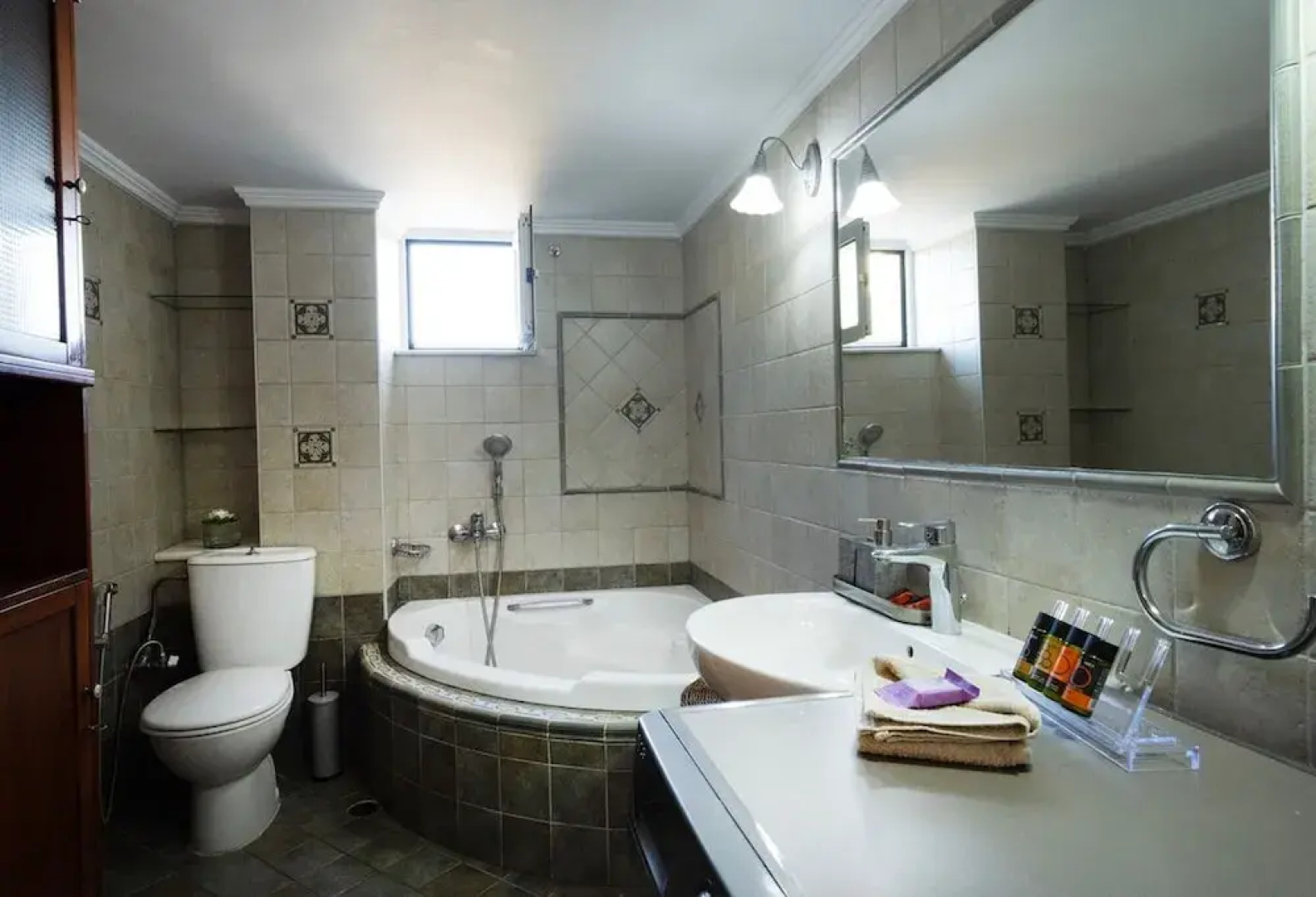 Casa Anthea 3 Bedroom Apartment With Garden