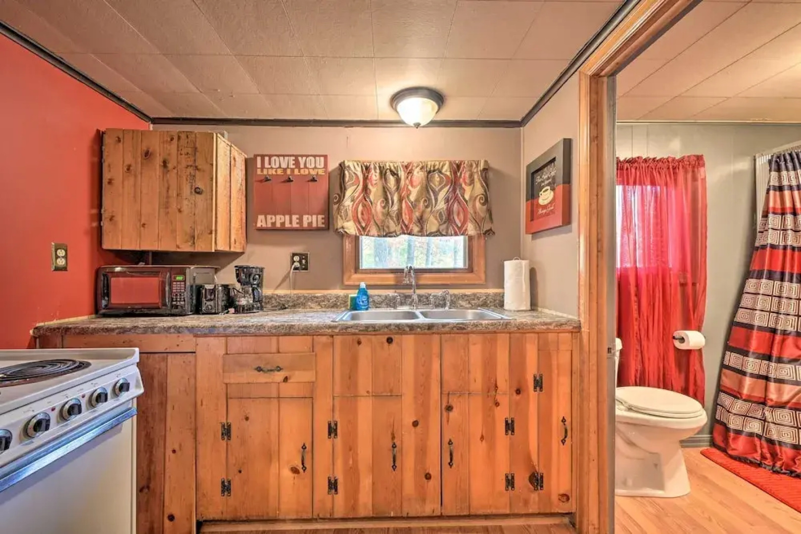 'matt Dillon' Cabin ~ 1 Mile to Raystown Lake!