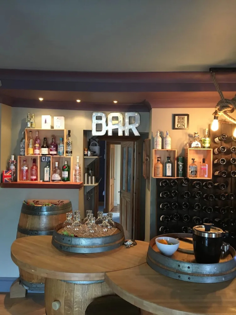 Crossvilla Guest House & Tea Room