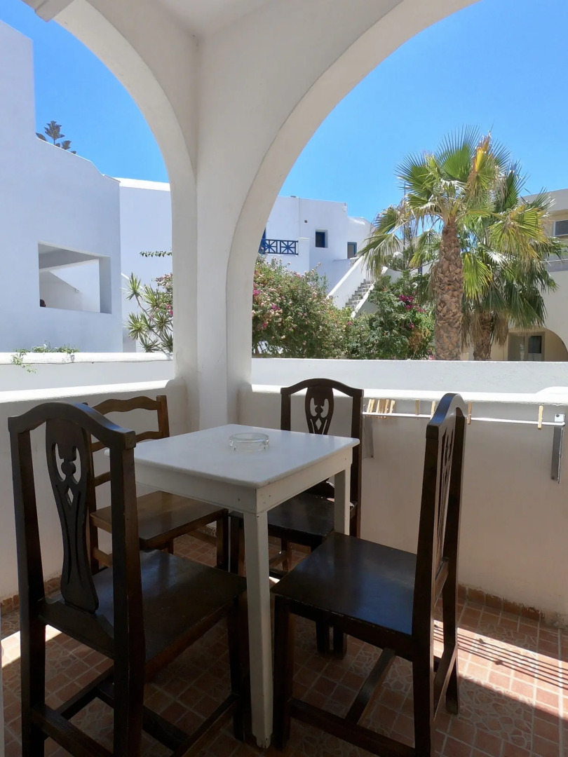 Anny Studios Perissa Beach