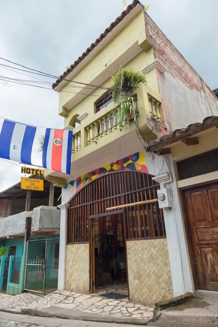 Hotel Posada de Belssy