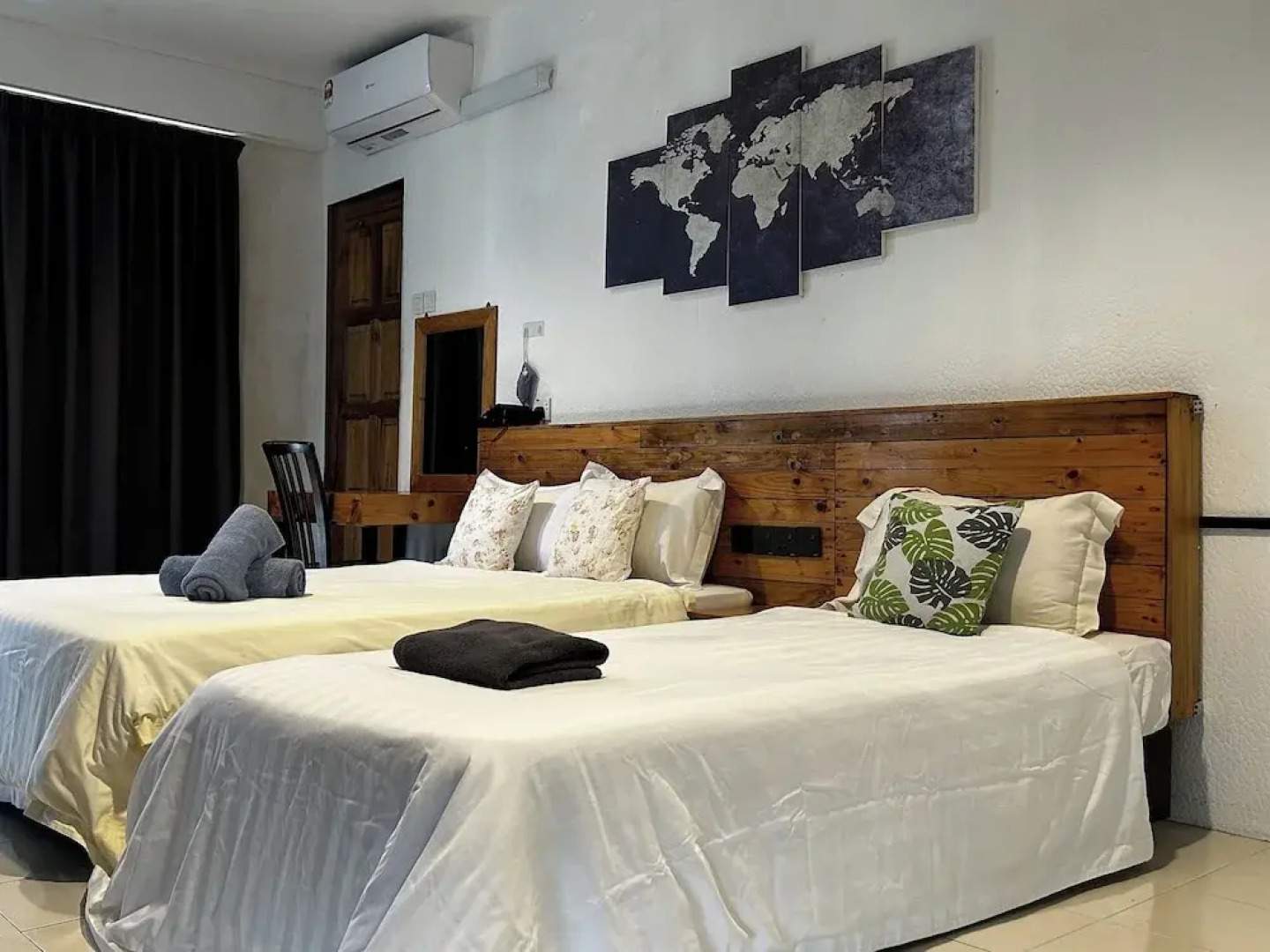 Riverbank Dungun Guesthouse & Cafe