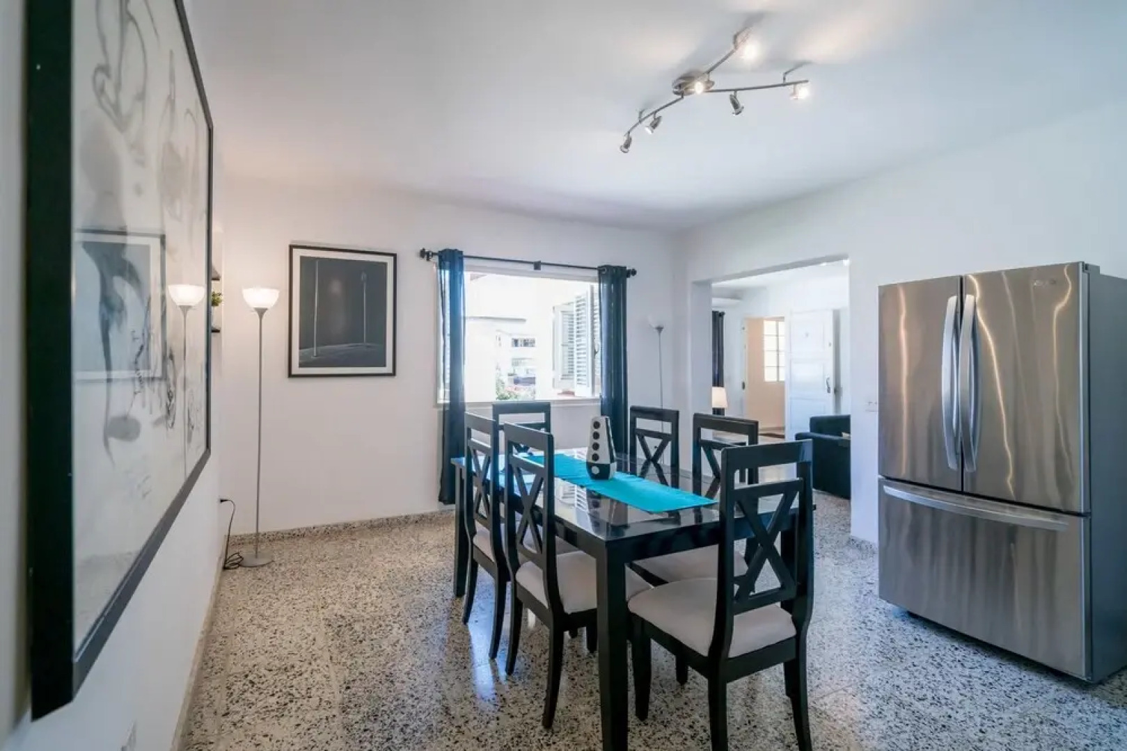 Ocean Breeze & Suites