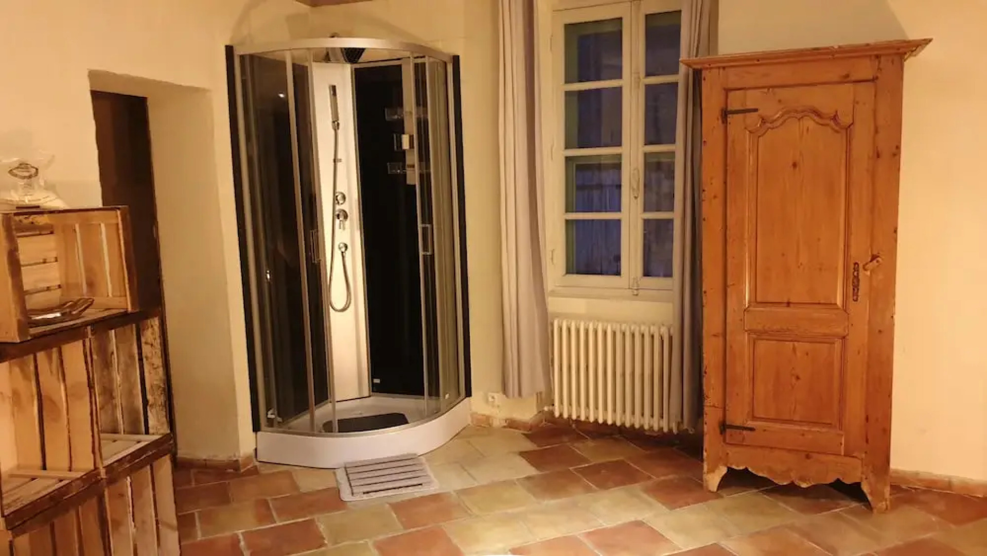 Apartment With one Bedroom in Grambois, With Wifi