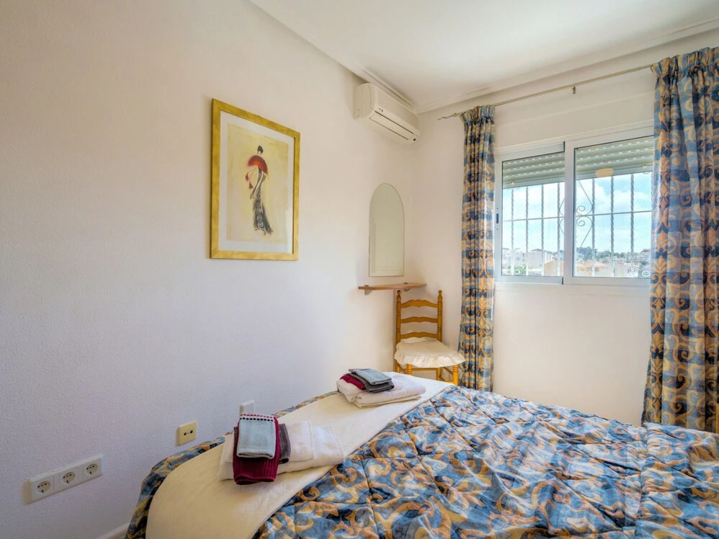 Modern Apartment Near Torrevieja in Alicante With a Roof Terrace