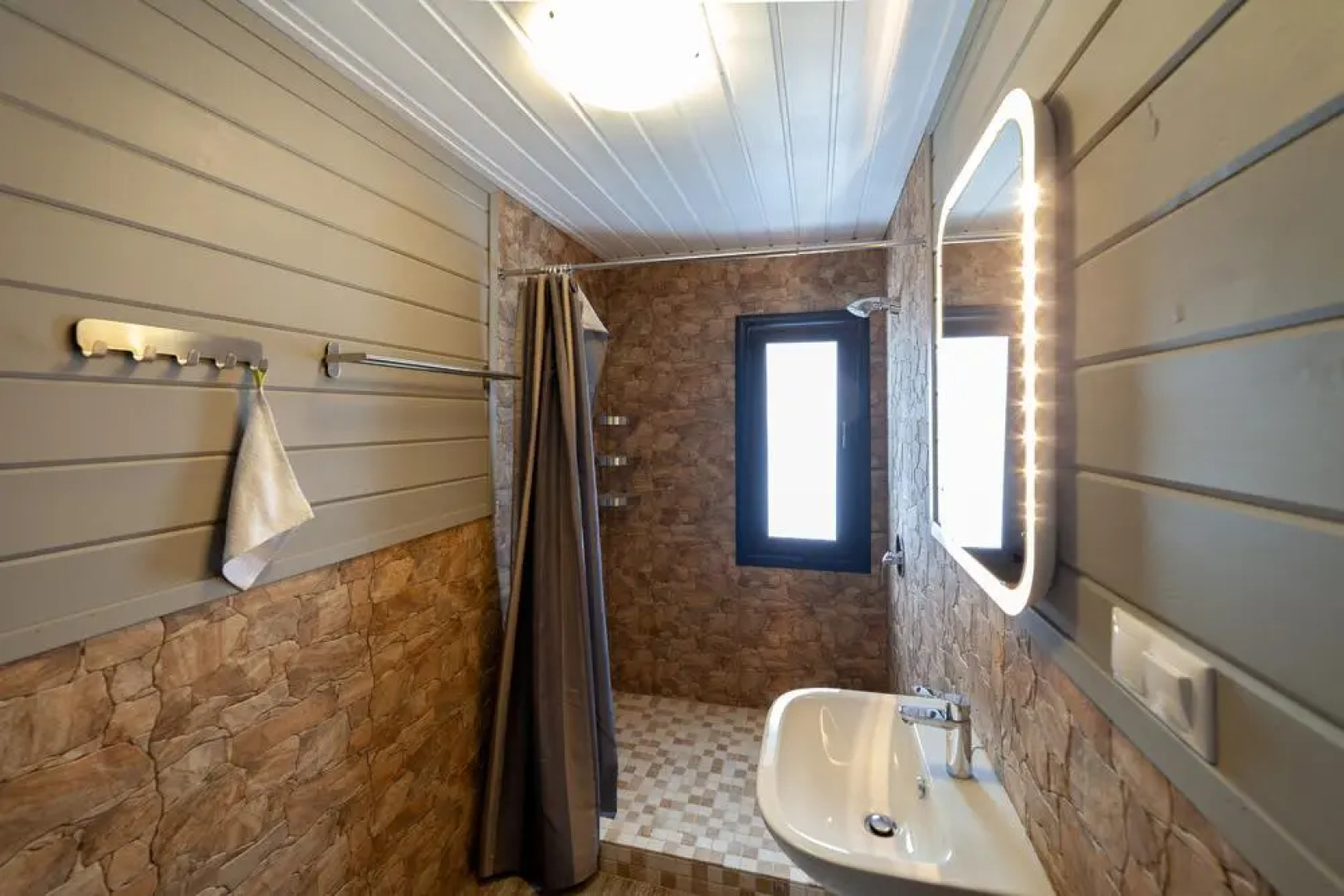 Снежная Долина