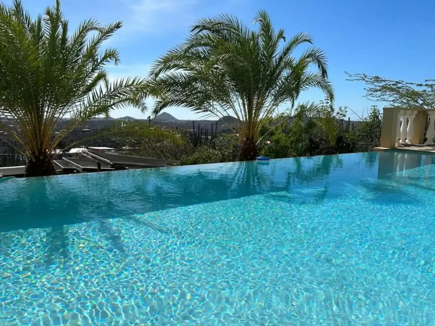 Mountain Villa Infinity Pool Majestic Views